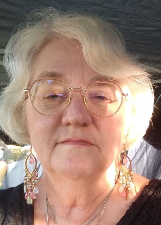 Lynda Jo Schuessler