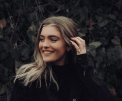 Annie Davis