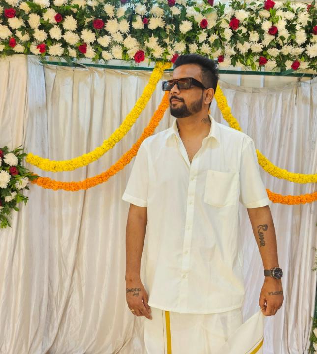 Vikas Prakash