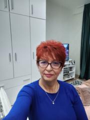 Катя Михова