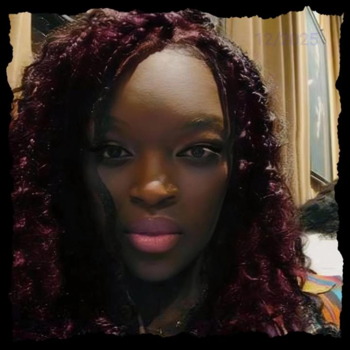 Chelle Ele