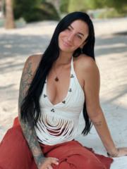 Gia Ahlers