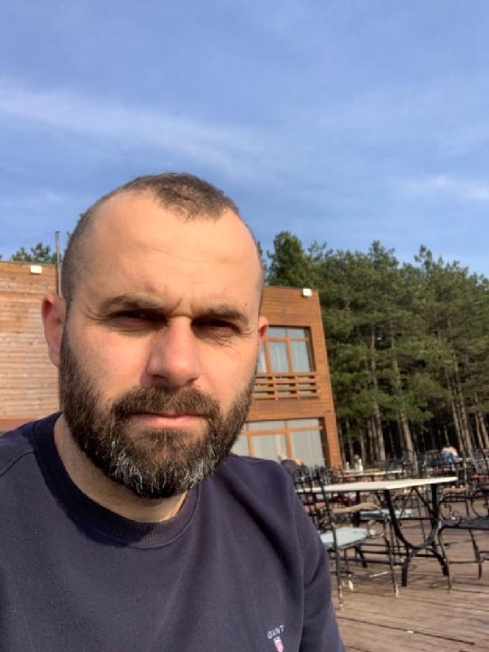 Vahedin Svarqa