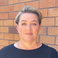 Adrienne Kinder