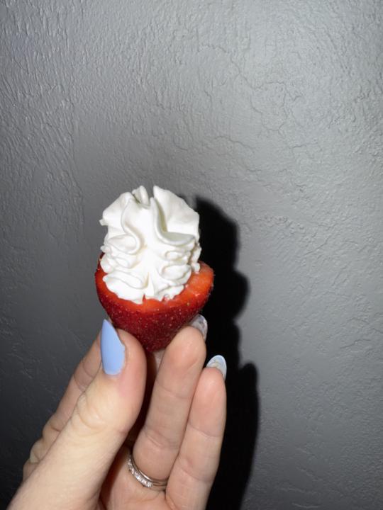 Simple snack🍓