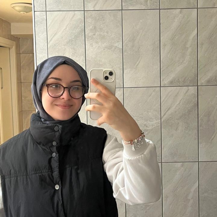 Büşra Can