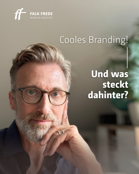 LinkedIn: Stil macht sichtbar, Substanz macht glaubwürdig. / 𝘚𝘵𝘺𝘭𝘦 𝘮𝘢𝘬𝘦𝘴 𝘺𝘰𝘶 𝘷𝘪𝘴𝘪𝘣𝘭𝘦, 𝘴𝘶𝘣𝘴𝘵𝘢𝘯𝘤𝘦 𝘮𝘢𝘬𝘦𝘴 𝘺𝘰𝘶 𝘤𝘳𝘦𝘥𝘪𝘣𝘭𝘦.