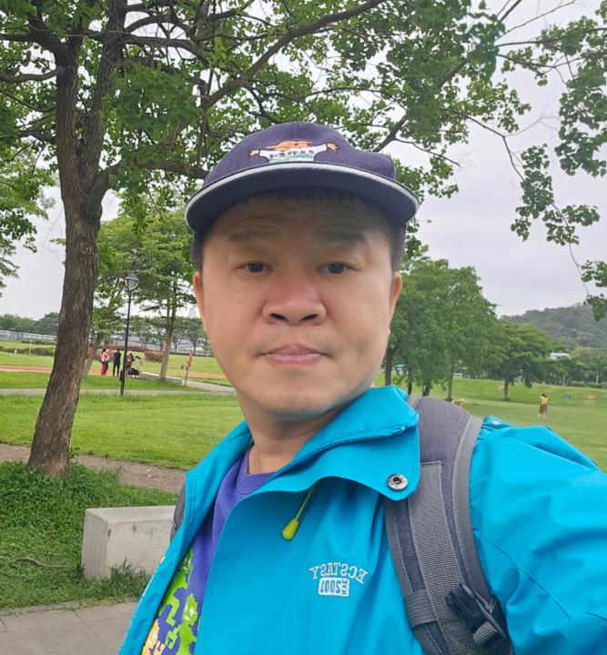 俊宏 謝