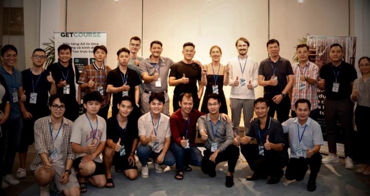 VN Storyteller​s