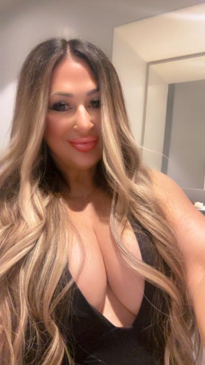 Simone Weeks