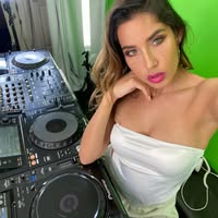 Stephanie Loayza