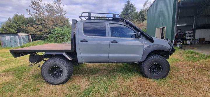 No live session today, busy with customer's car :) See you next Saturday