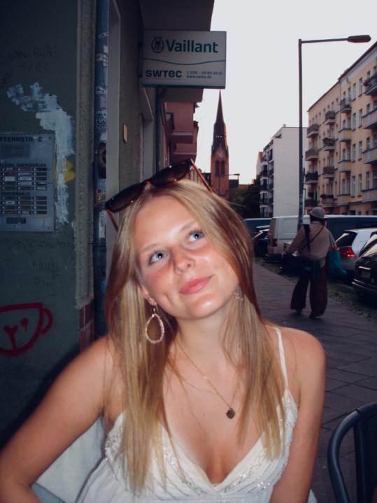 Juli Freudenthal