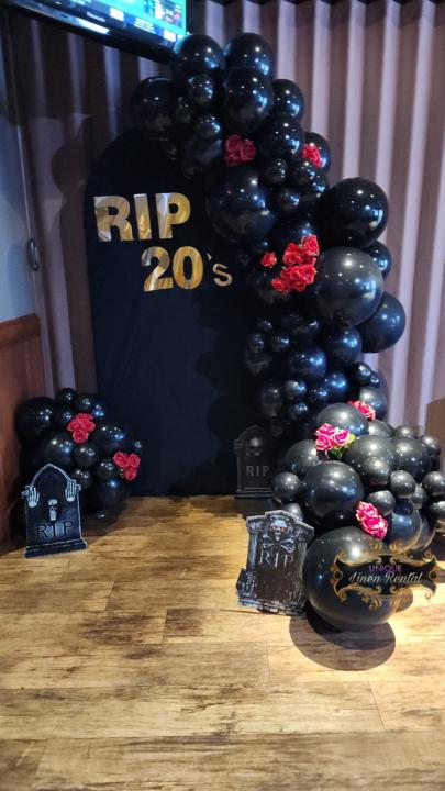 No drap work but wanted to share my balloon work that i did Saturday for a birthday party at a restaurant.  I only had 45 min to set it up. 