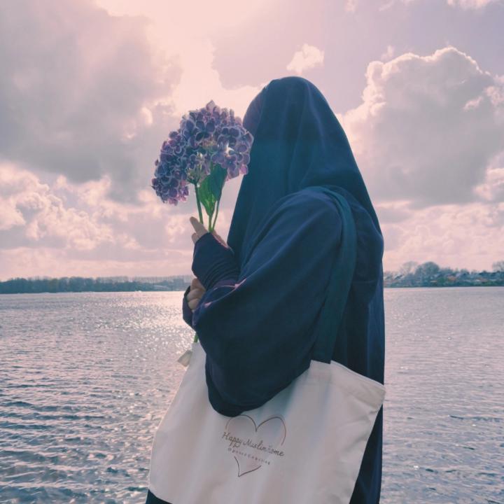Asmaa Van der post