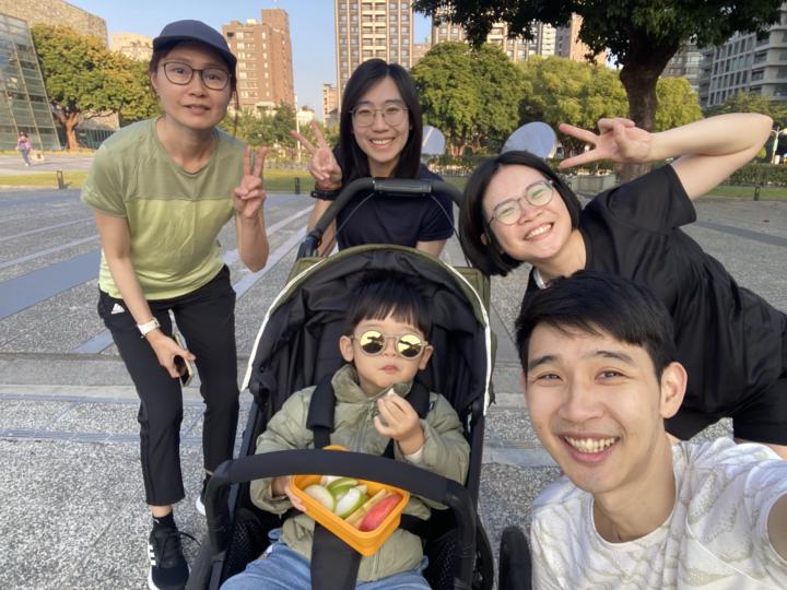 忙碌的年前還能一起跑個步真好