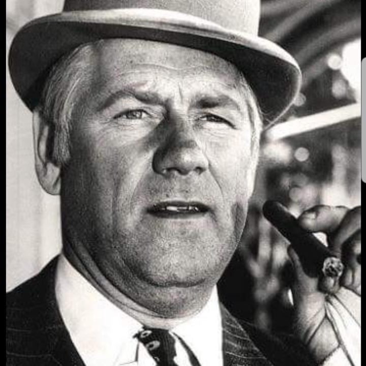 André Holt