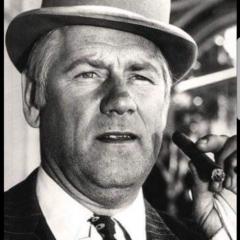 André Holt