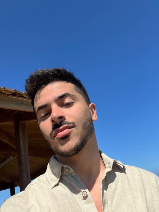 Salah eddine Bengharez