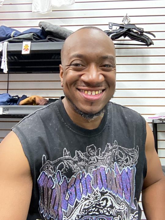 Larnell Ellis