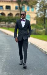 Pelumi Akinlotan