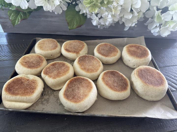 Practice     Same-Day English Muffins with Discard, AP Flour 🪿✨