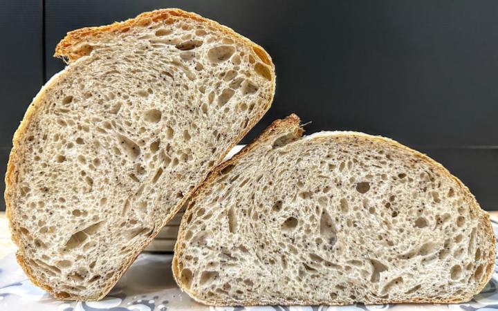 🥖 Saturday Bake: Poppy Seed Loaf, Two Ways 🌾