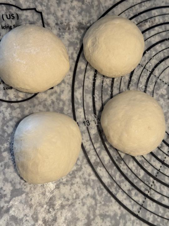 Sourdough pepperoni pizza star bread 