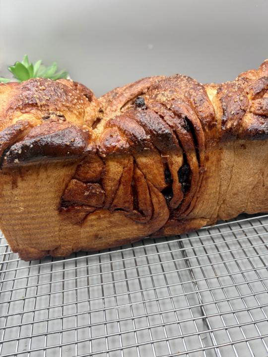 I am a fan of this Pullman loaf pan!
