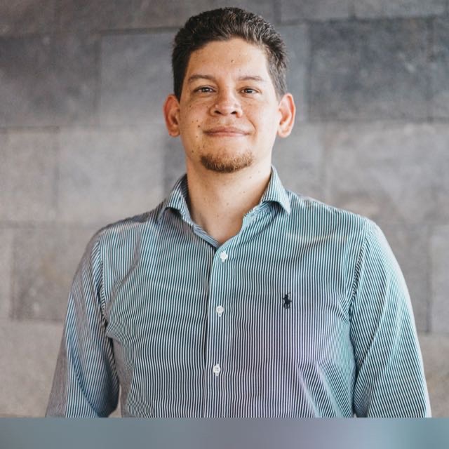 Daniel Farinas