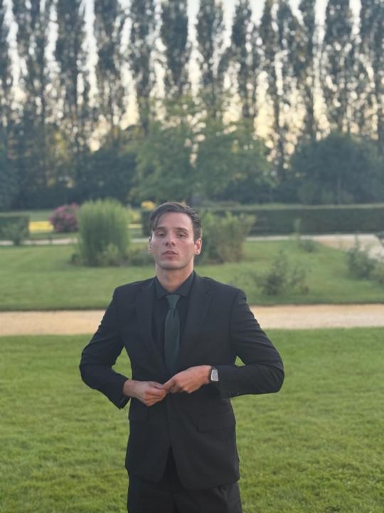 Viktor Dank