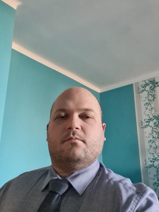 Szentes László