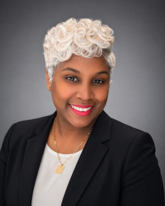 Latoya W.