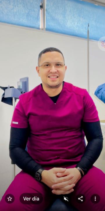 Carlos Lozano