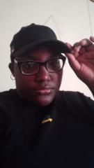 Niarobi Holmes
