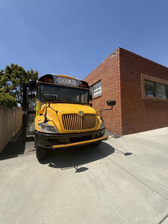 🚌 SKOOL BUS ♥️♥️♥️ In Front of Skool HQ, ready for the Skool Games - as promised!! Goosify ALWAYS underpromises and overdelivers 🥰♥️♥️♥️♥️♥️♥️♥️♥️♥️🪿