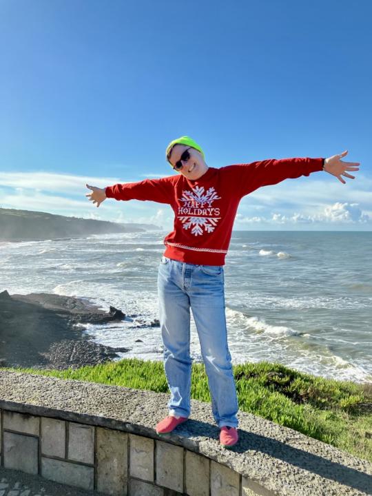 Sending Y’all This Much Love 🤗🧬