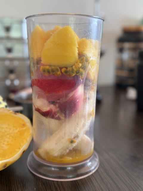 Fruit breakfast 🍌🥭🍑