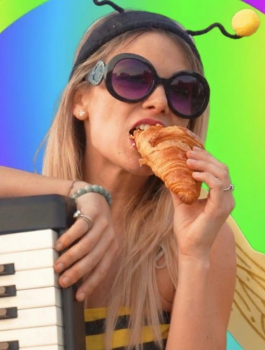 Another croissant eater spotted!