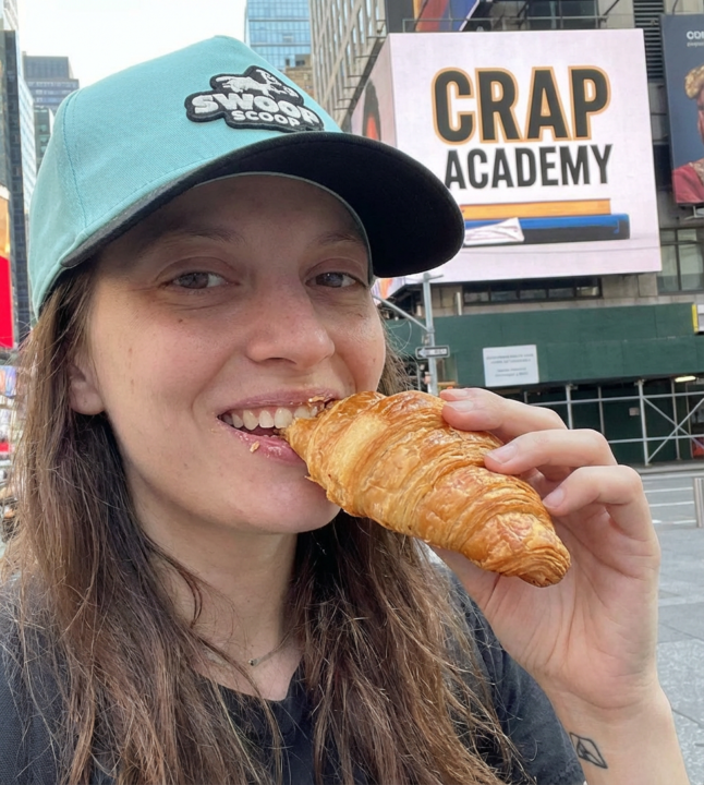 Look who got hungry 🥐😄😜