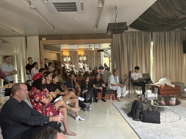 Bangkok IRL in Thailand with COOL people 🙃🇹🇭