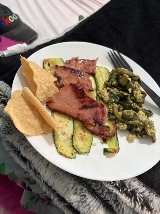 My Moms Breakfast 🍳 