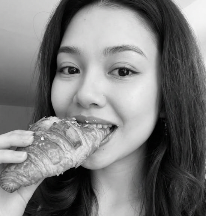 One croissant just ordered