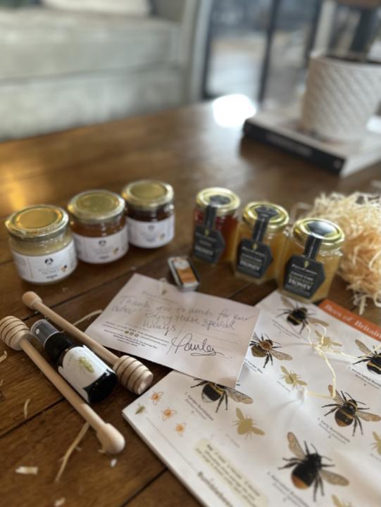 Where all my bee people at? 🐝