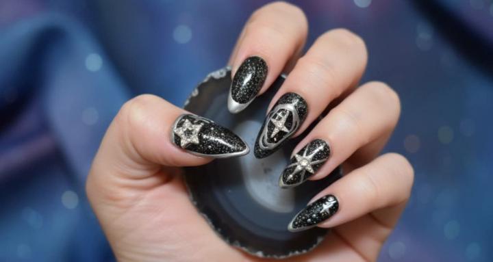 Lunars Nail Tips & Tricks