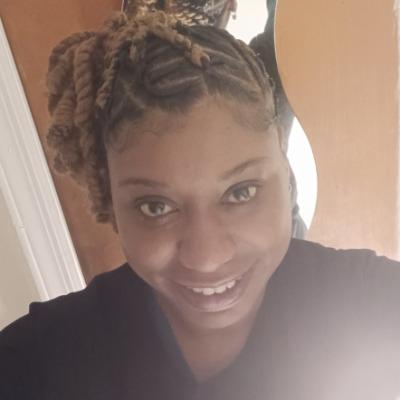Saniyyah Candia