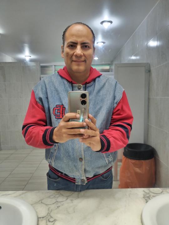 Alberto Cruz