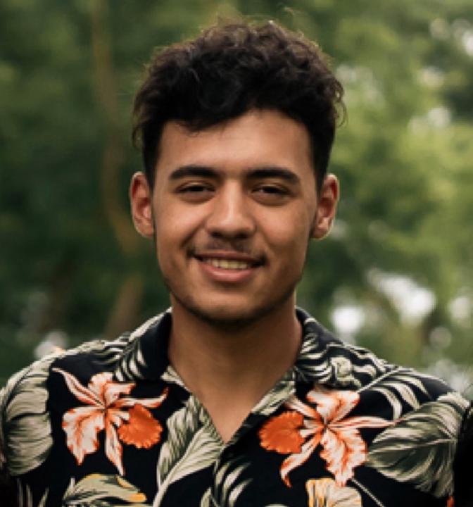 Aaron Olivares