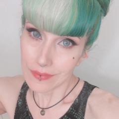 Lisa Bronwyn