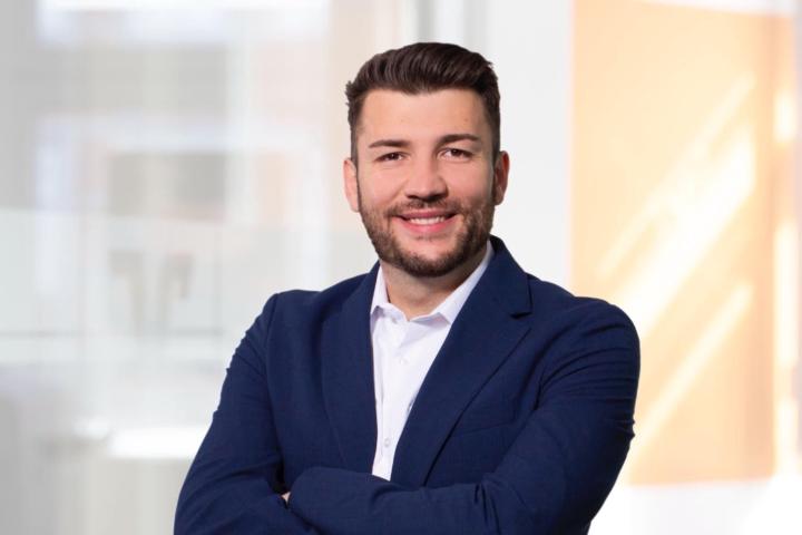 Amir Avmedovski
